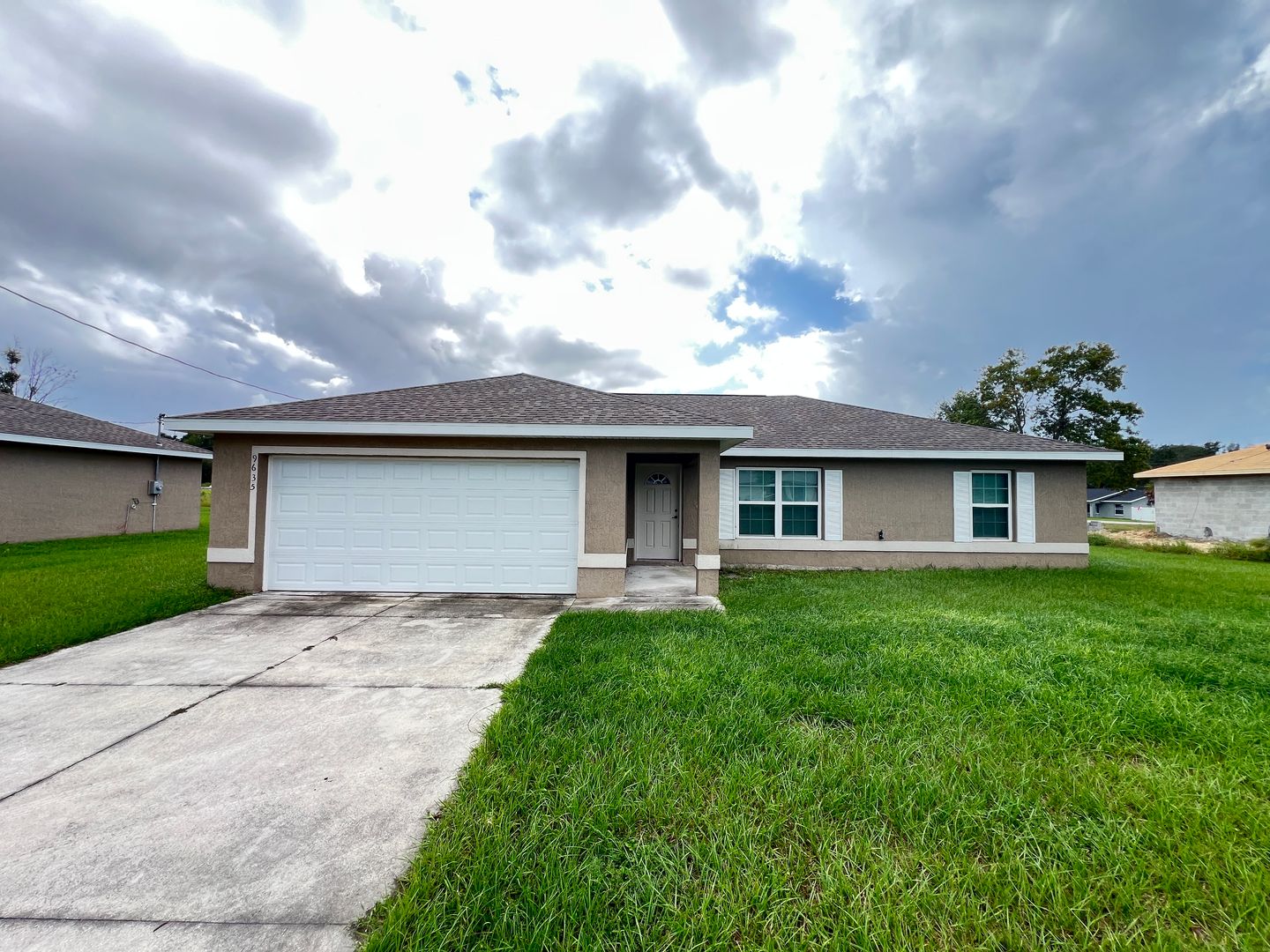 Ocala House: 9635 Bahia Rd