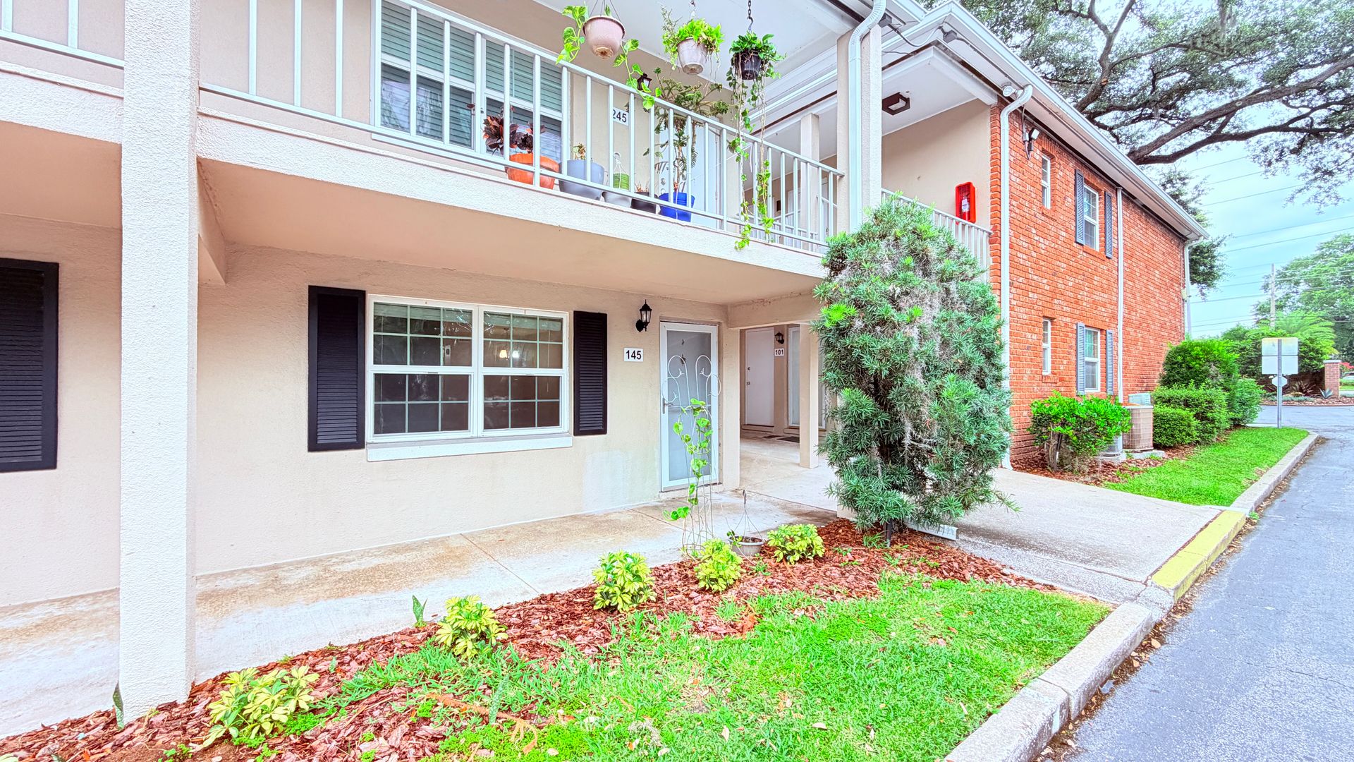 Winter Park House: 2500 Lee Rd