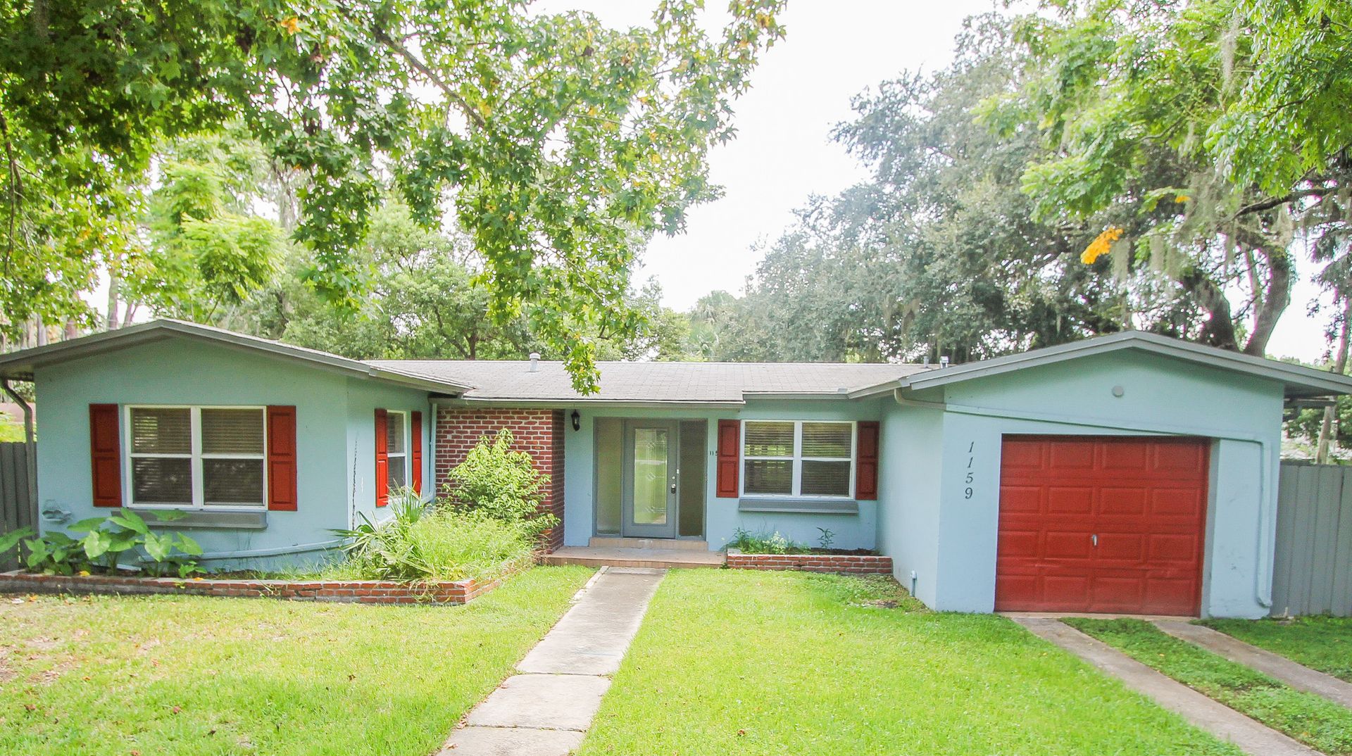 Deltona House: 1159 Fountainhead Dr