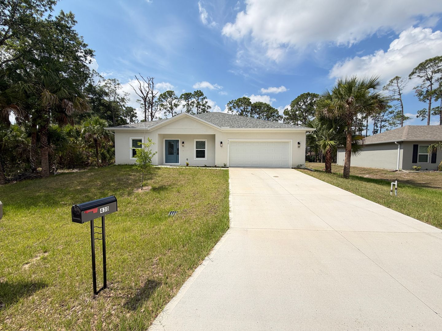 Palm Bay House: 430 Wellwood St SW