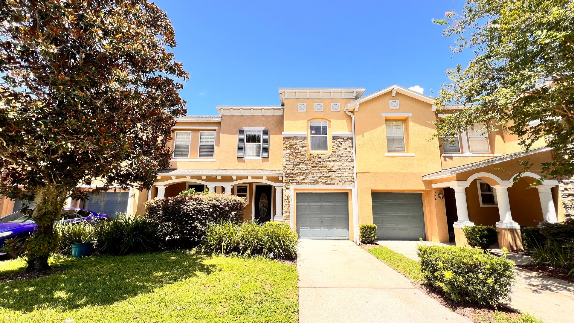 Oviedo House: 308 Golden Dewdrop Way
