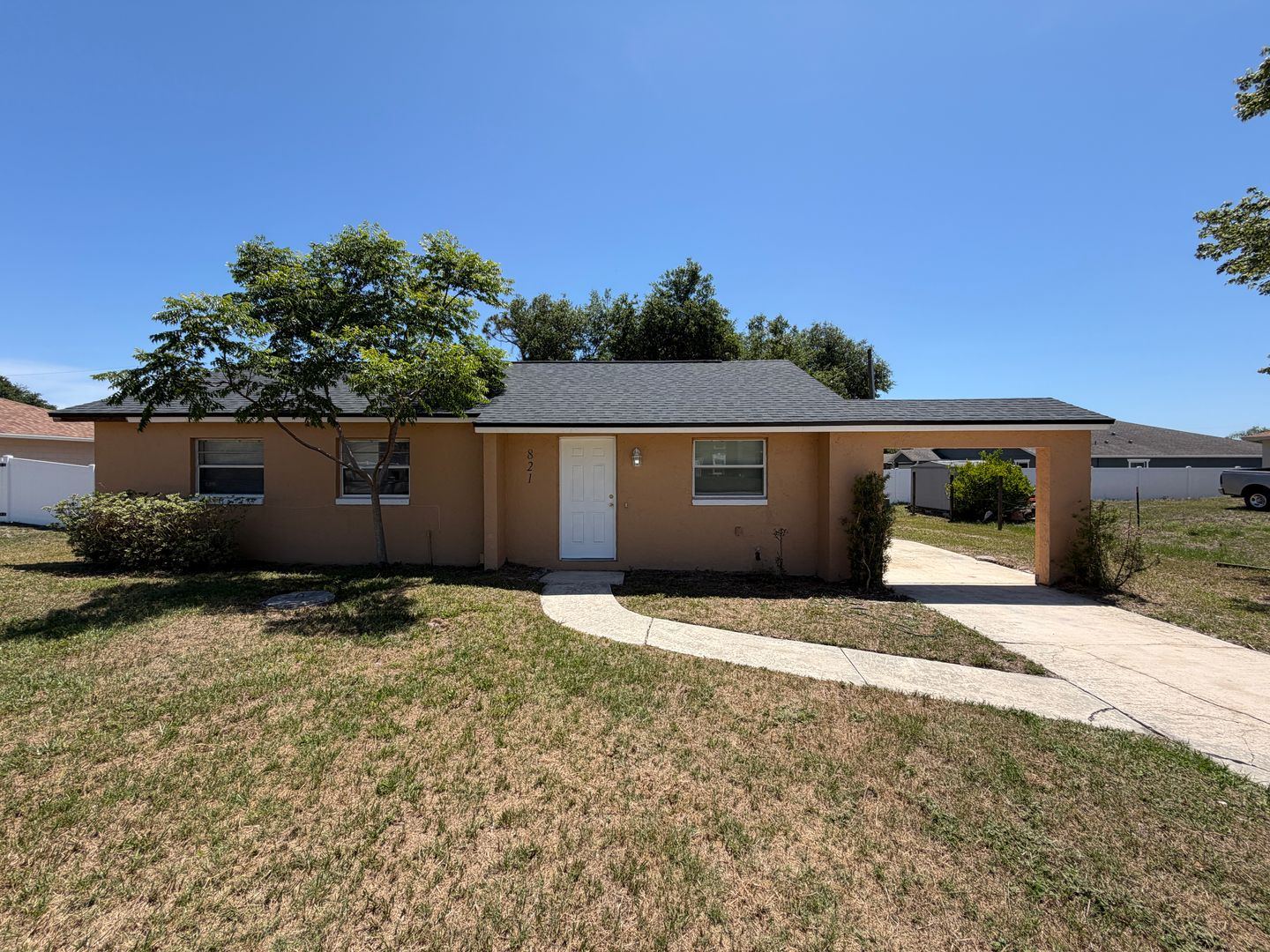 Deltona House: 821 Moongate Terrace