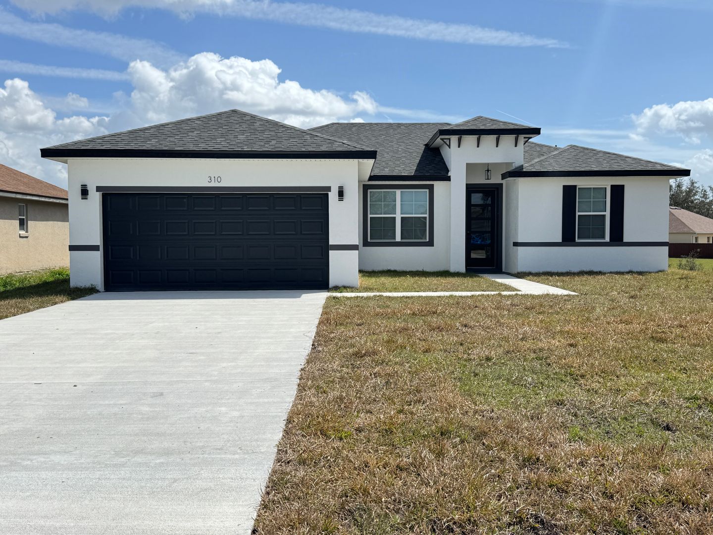 Poinciana House: 310 Dogfish Way