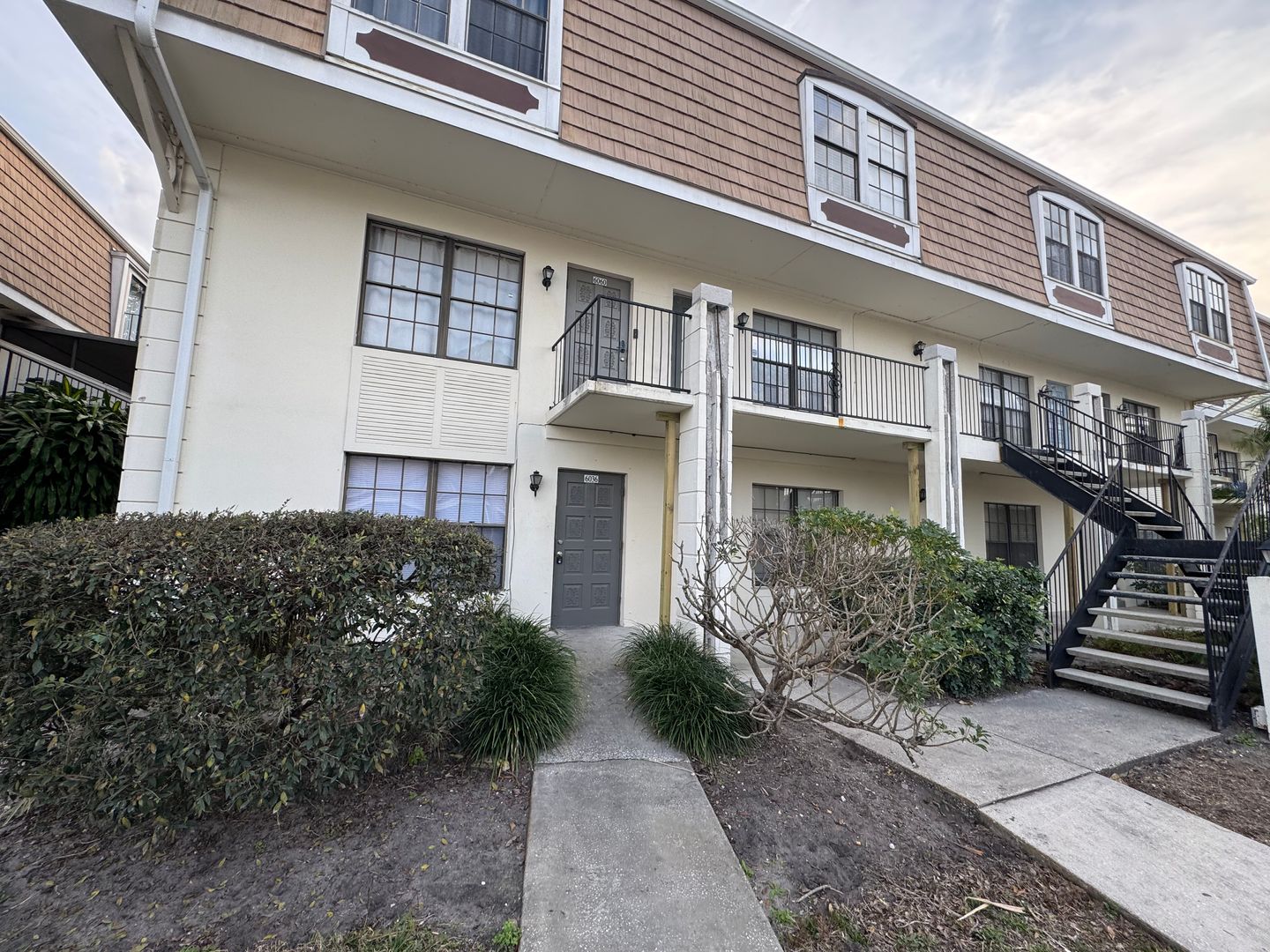 Orlando House: 6036 Village Circle #6036