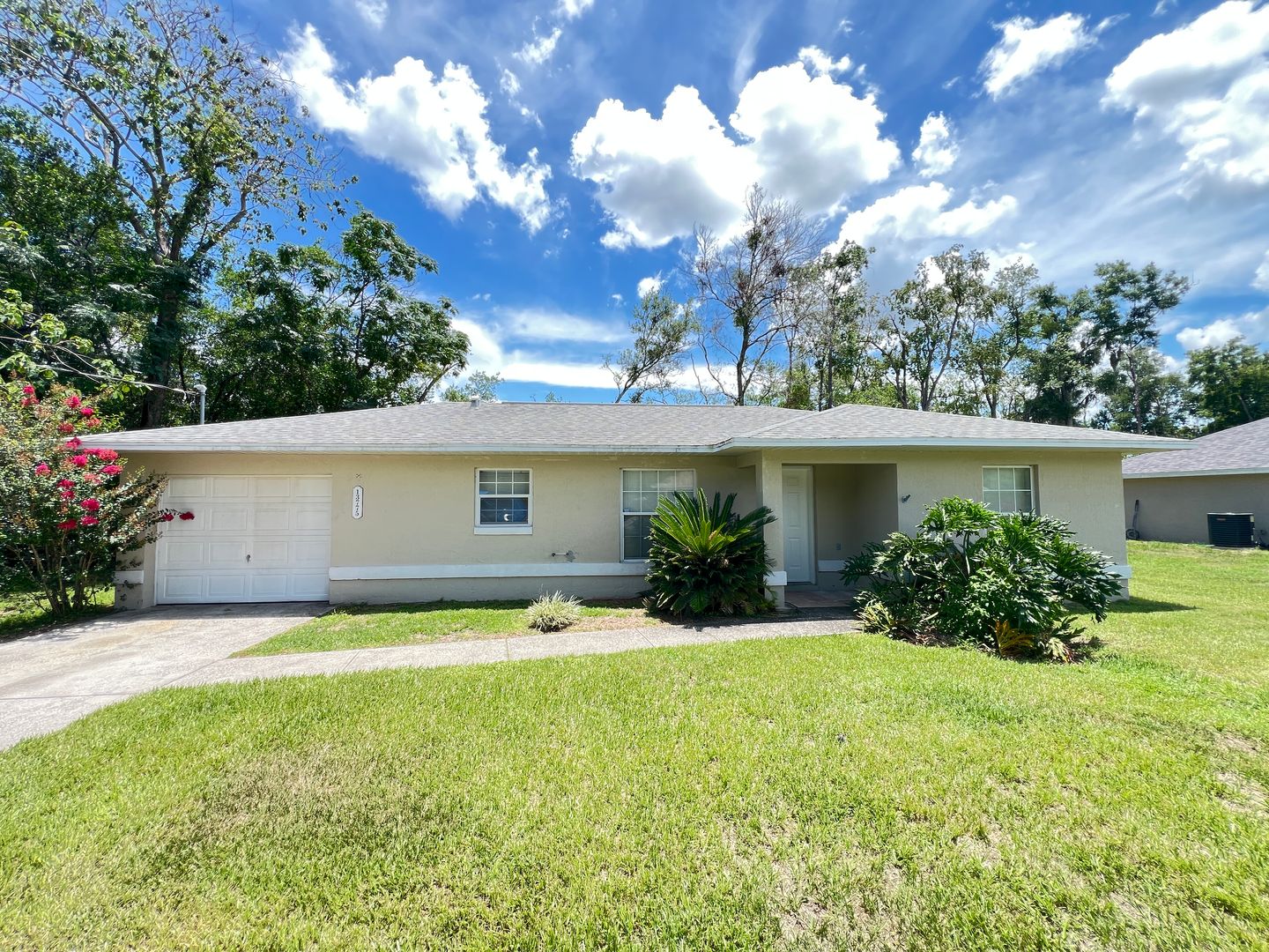 Summerfield House: 13775 SE 41st Ct