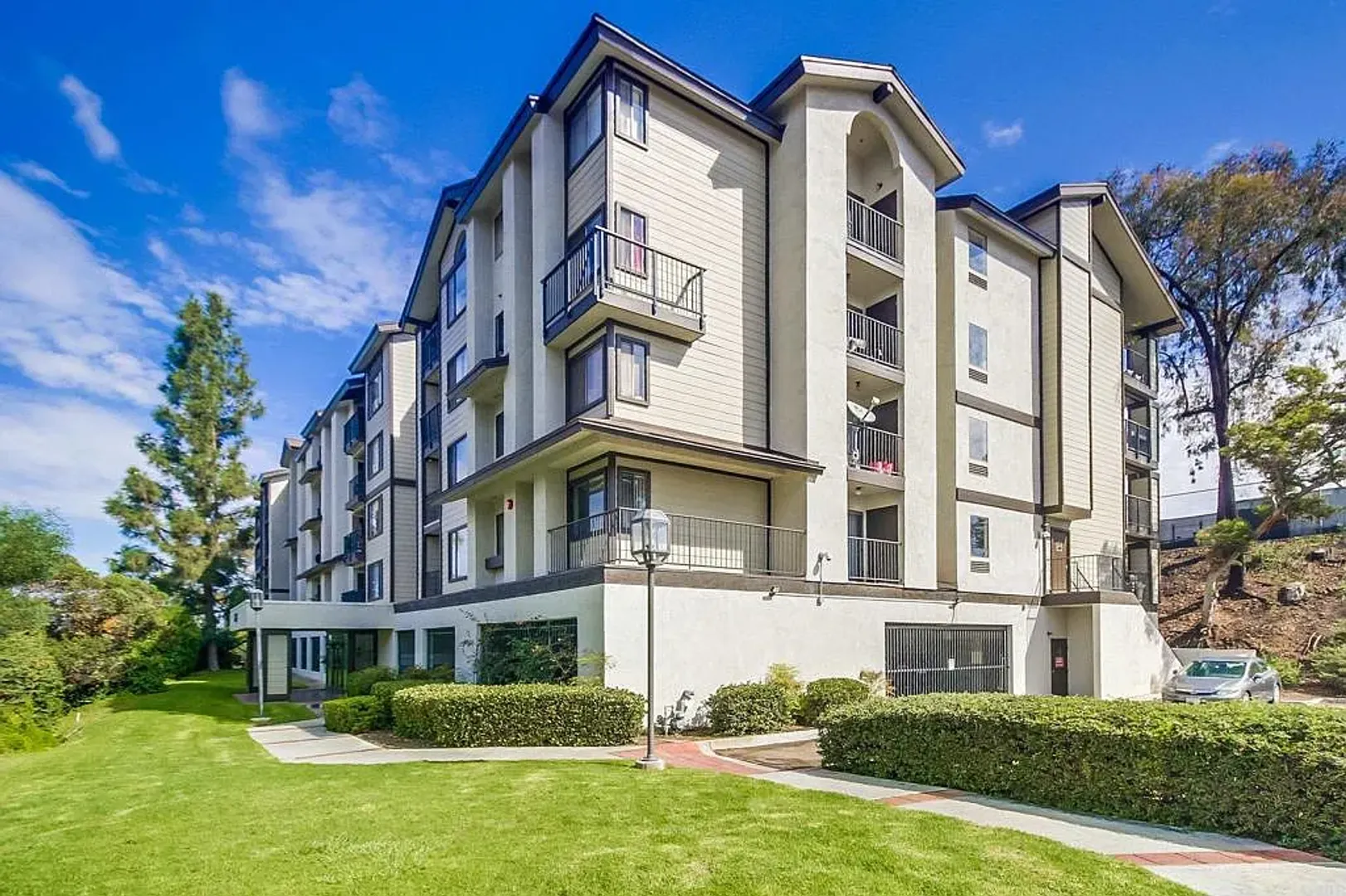 San Diego Condo: 3955 Faircross Place #54