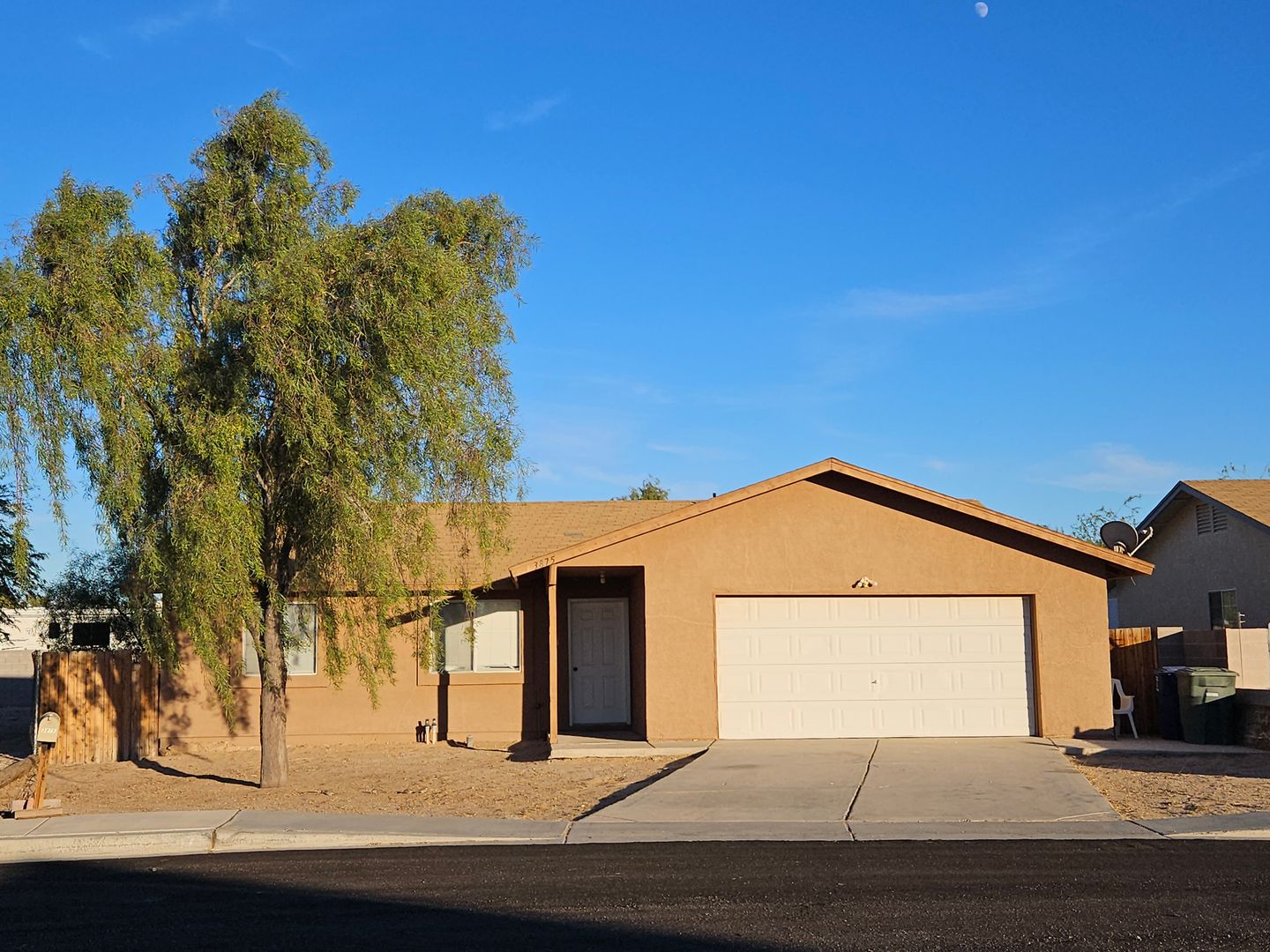 Yuma House: 3875 S Joshua Ln