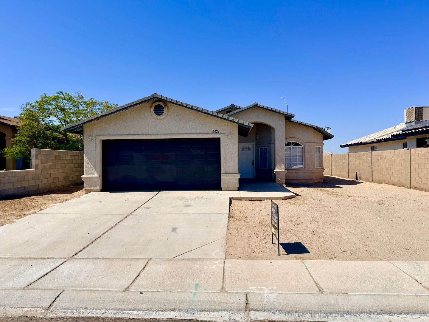 San Luis House: 2028 E Cristina Street