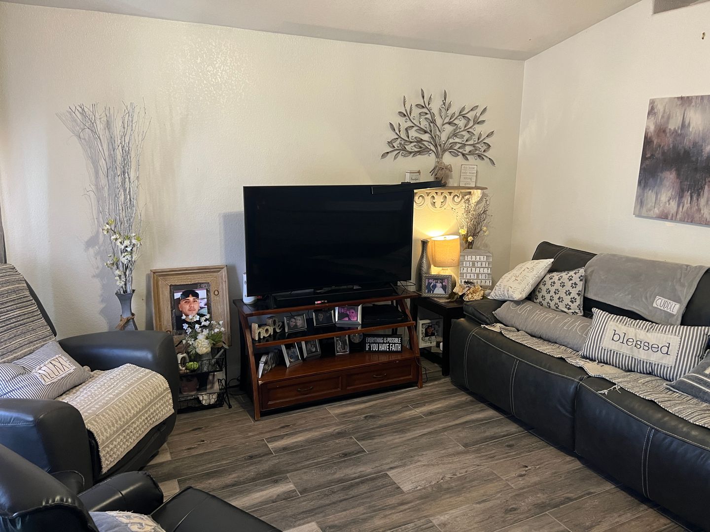 San Luis House: 359 E Independence St