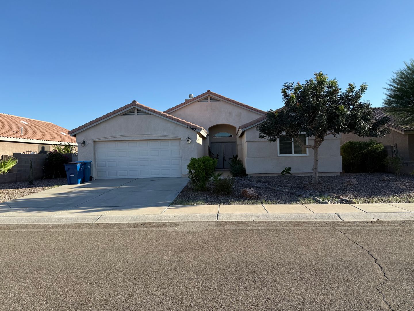 Yuma House: 11553 E 35th St