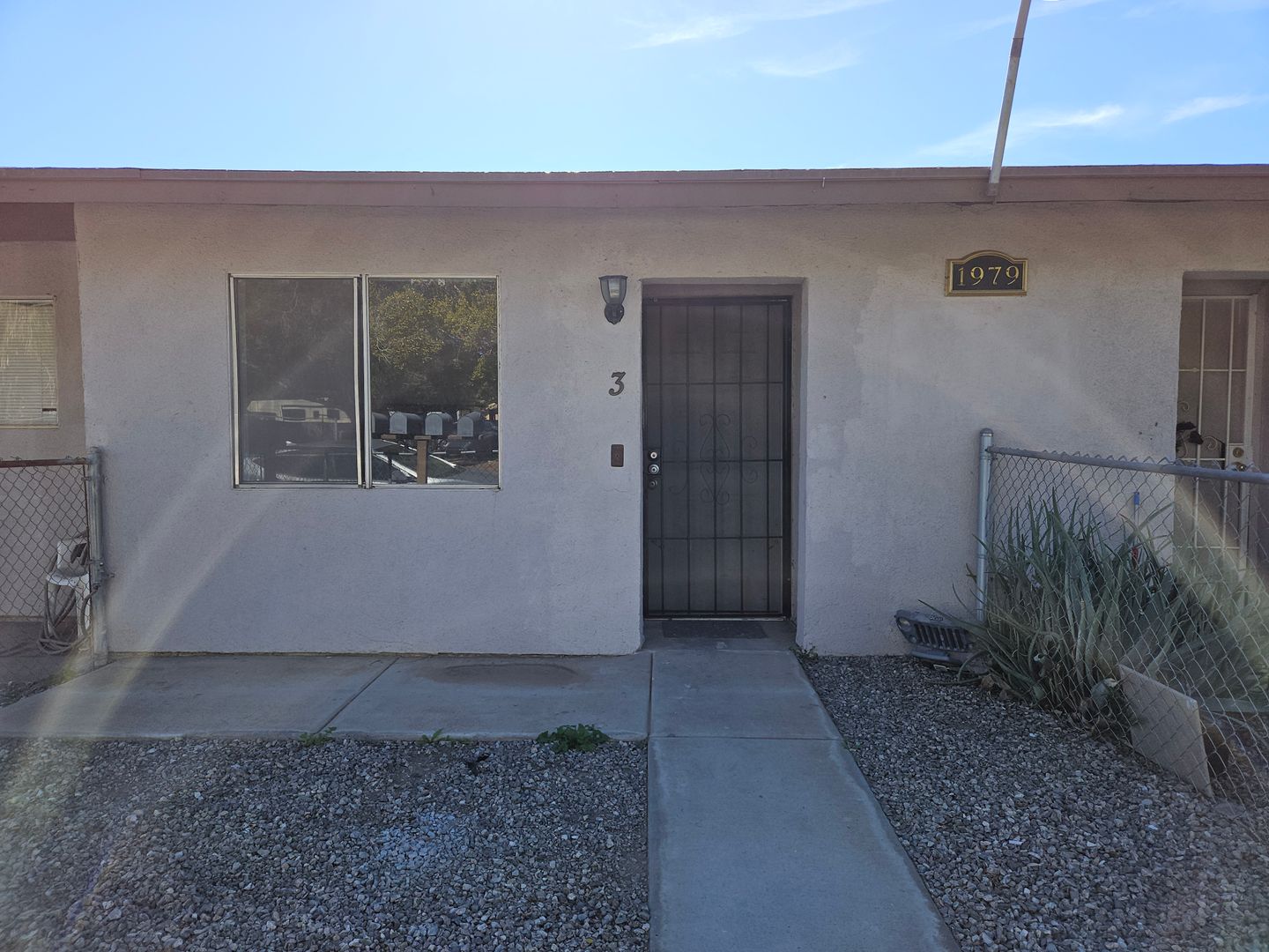 Yuma Apartment: 1979 W 7th St