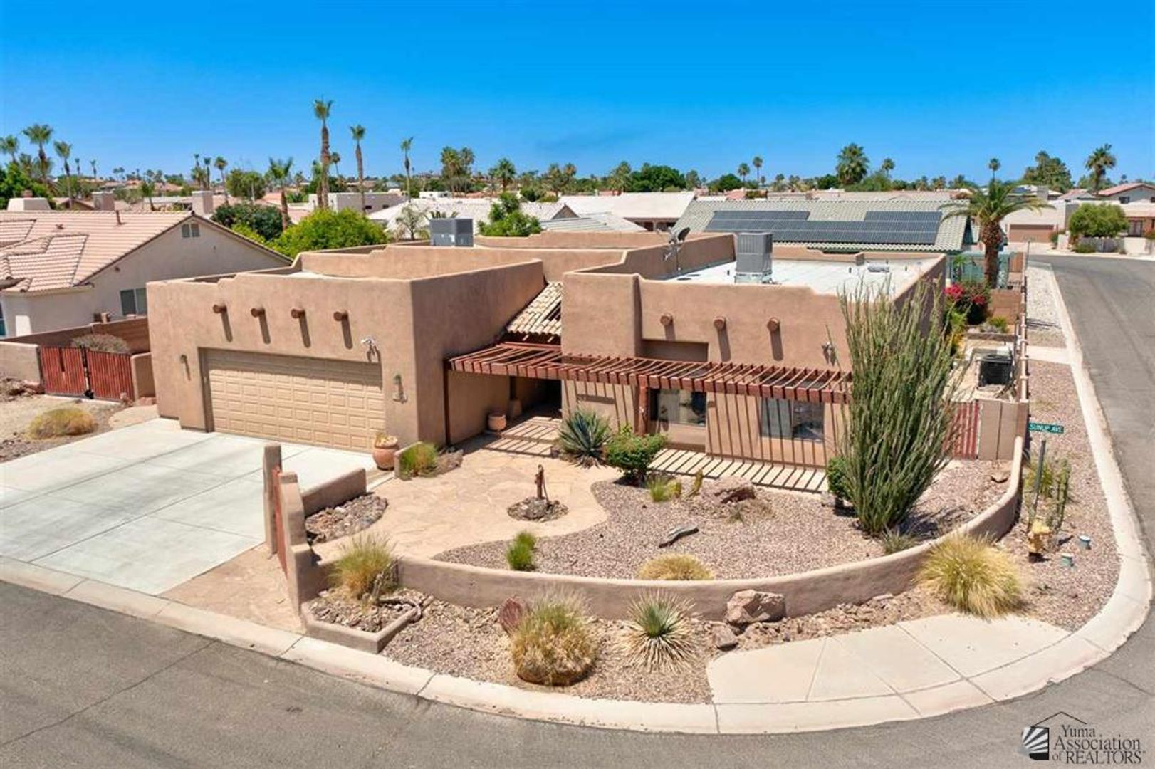 Yuma House: 10334 S Sunup Ave