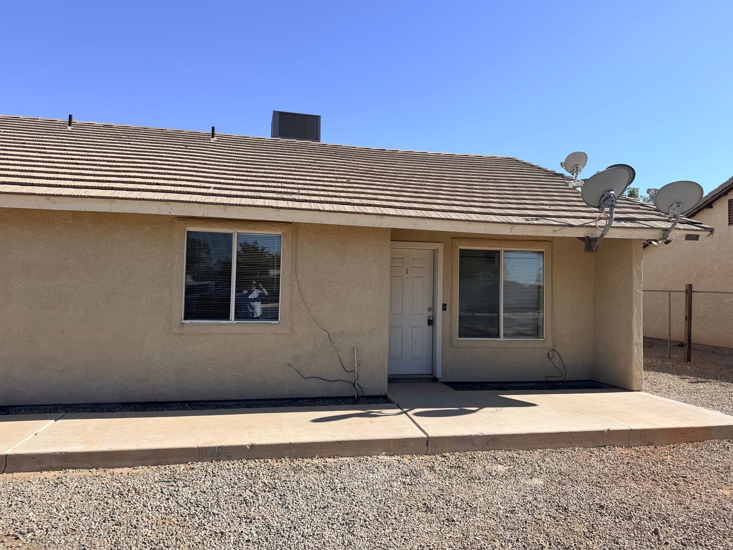 Somerton Apartment: 223 E Jefferson St. Units 1-4