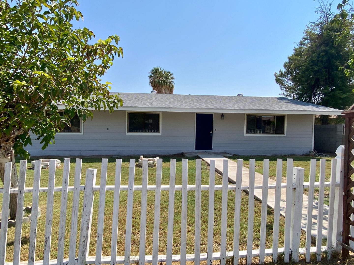 Yuma House: 7773 S. Phillips Ave