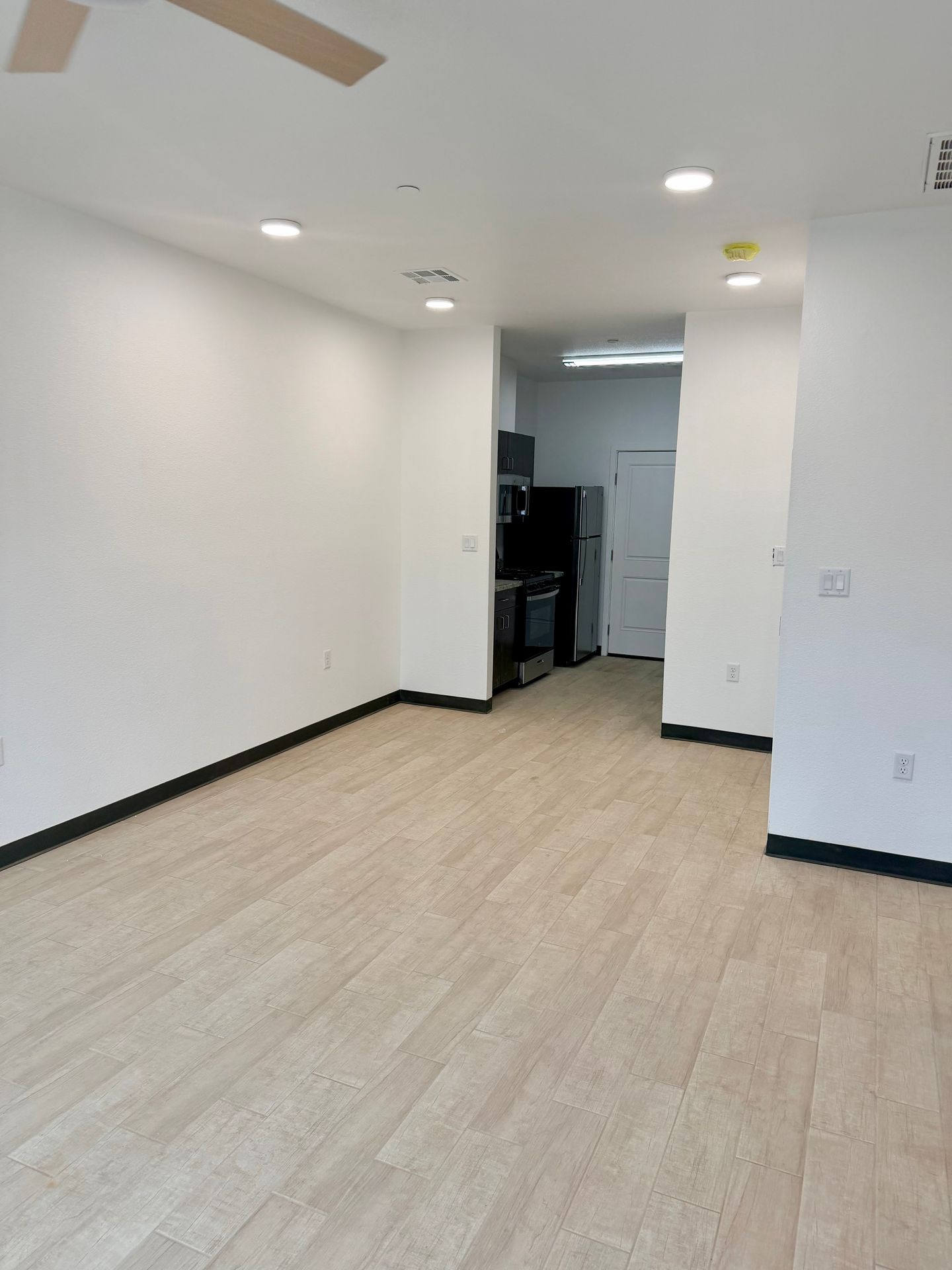 Palm View Apartments 9 of 12