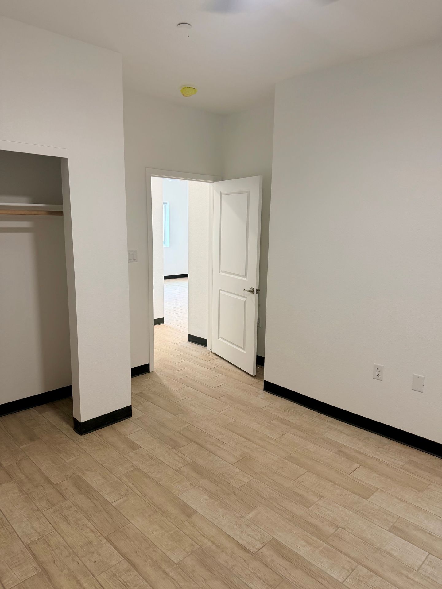 Palm View Apartments 7 of 12