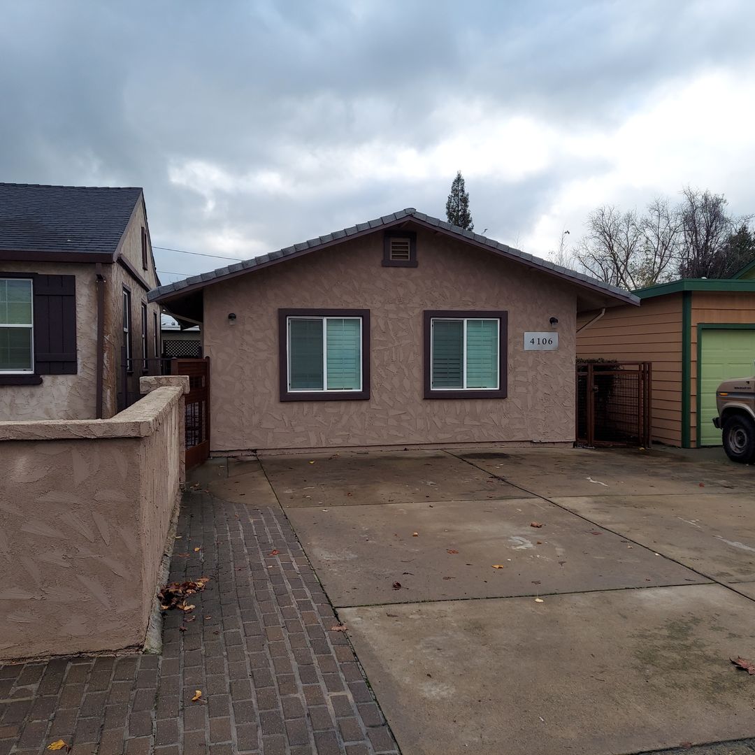 Sacramento House: 4106 21st St.