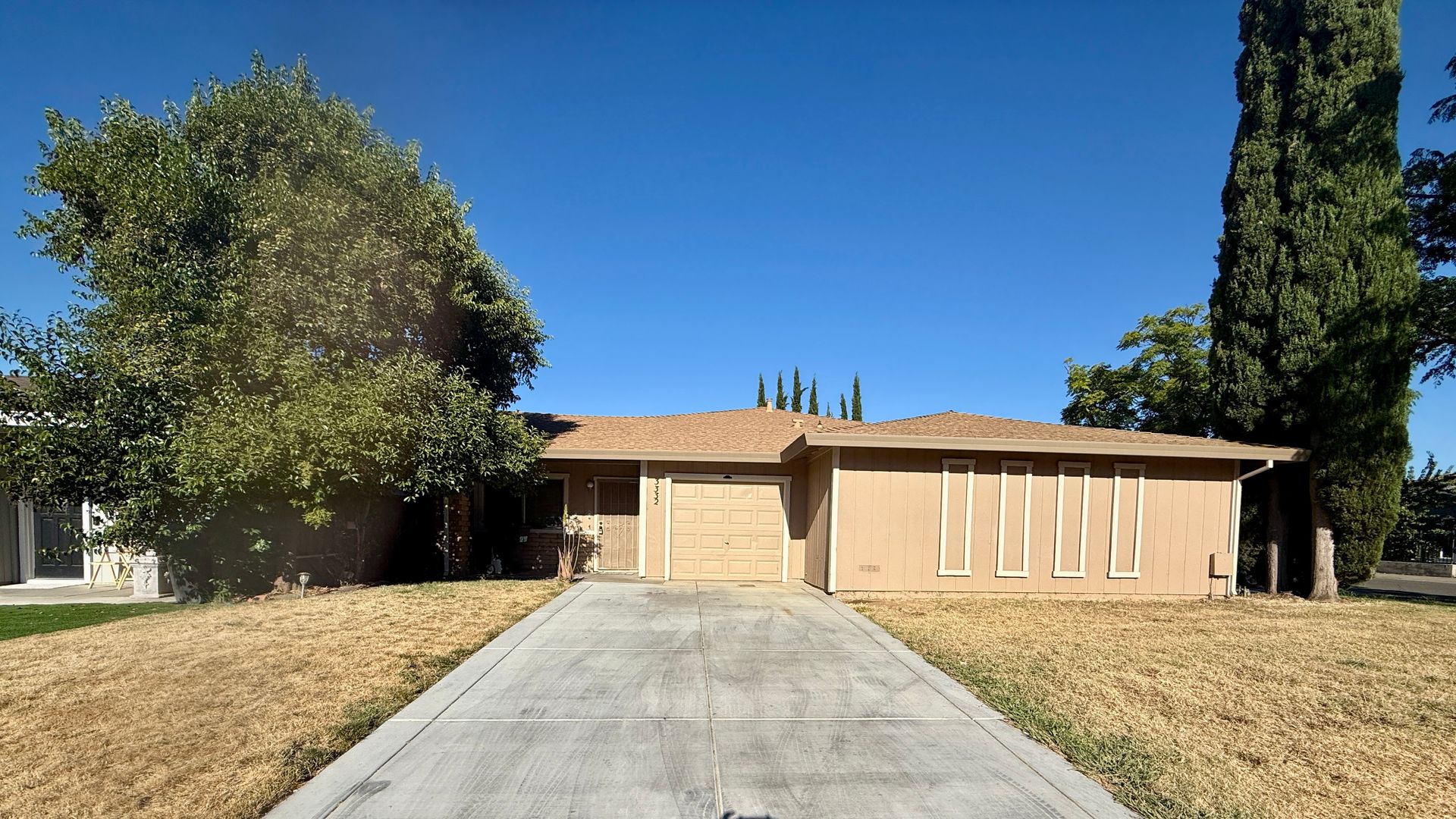 Carmichael Apartment: 3332 Jayanne Way