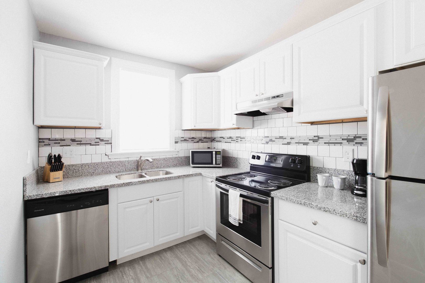 Montgomery House: 3181 Norman Bridge Rd.