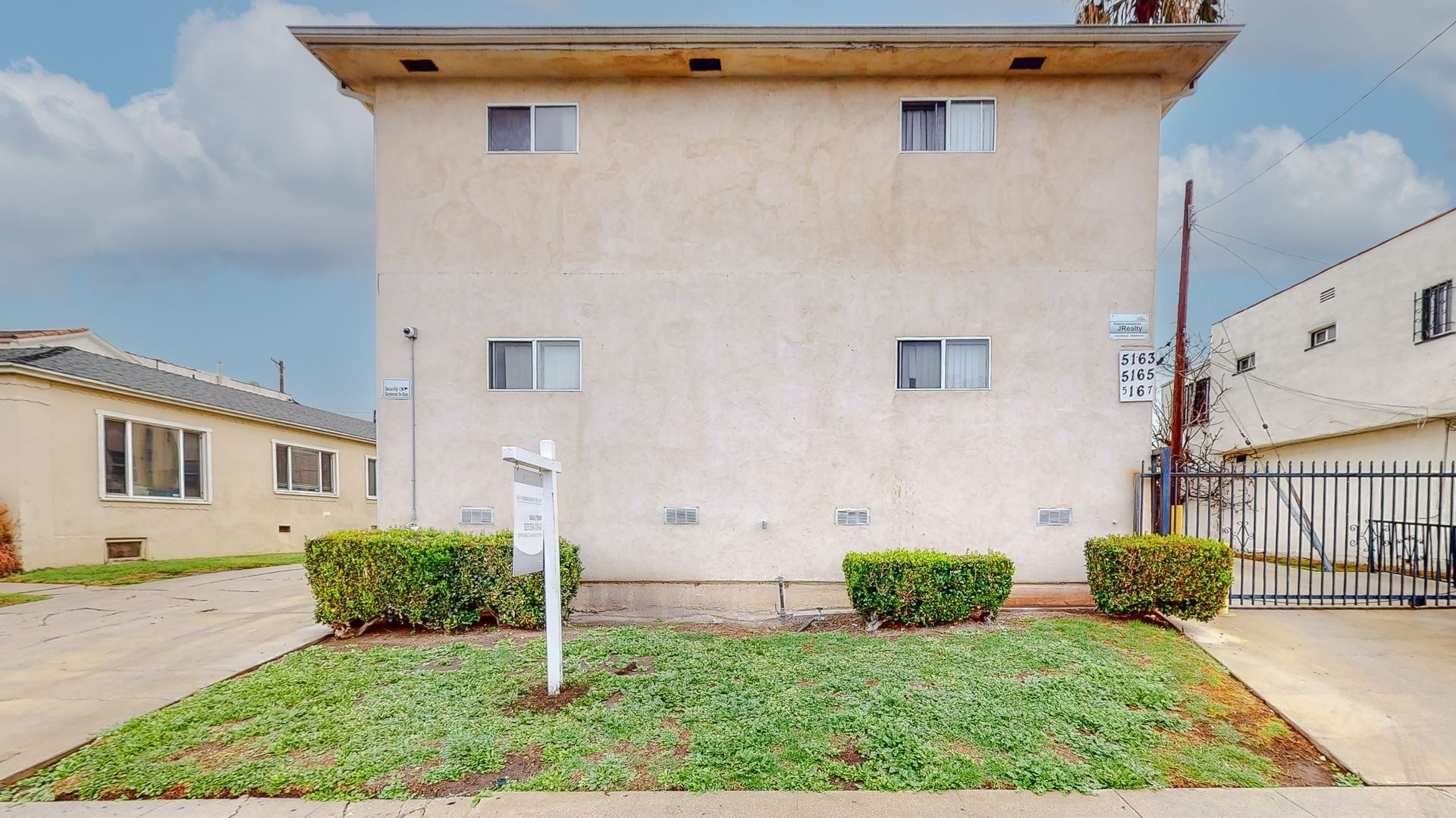 Los Angeles Apartment: 5163-5167 Pickford Street