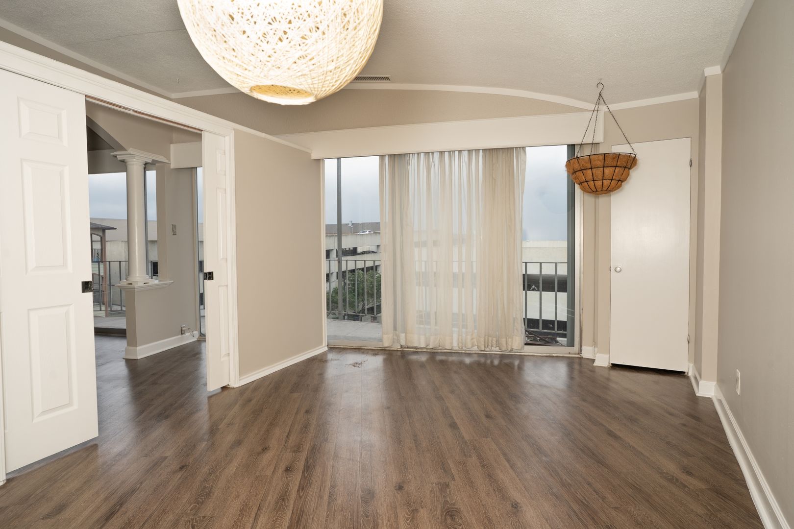 823 S Water St APT 5F, Corpus Christi, TX 78401 6 of 12