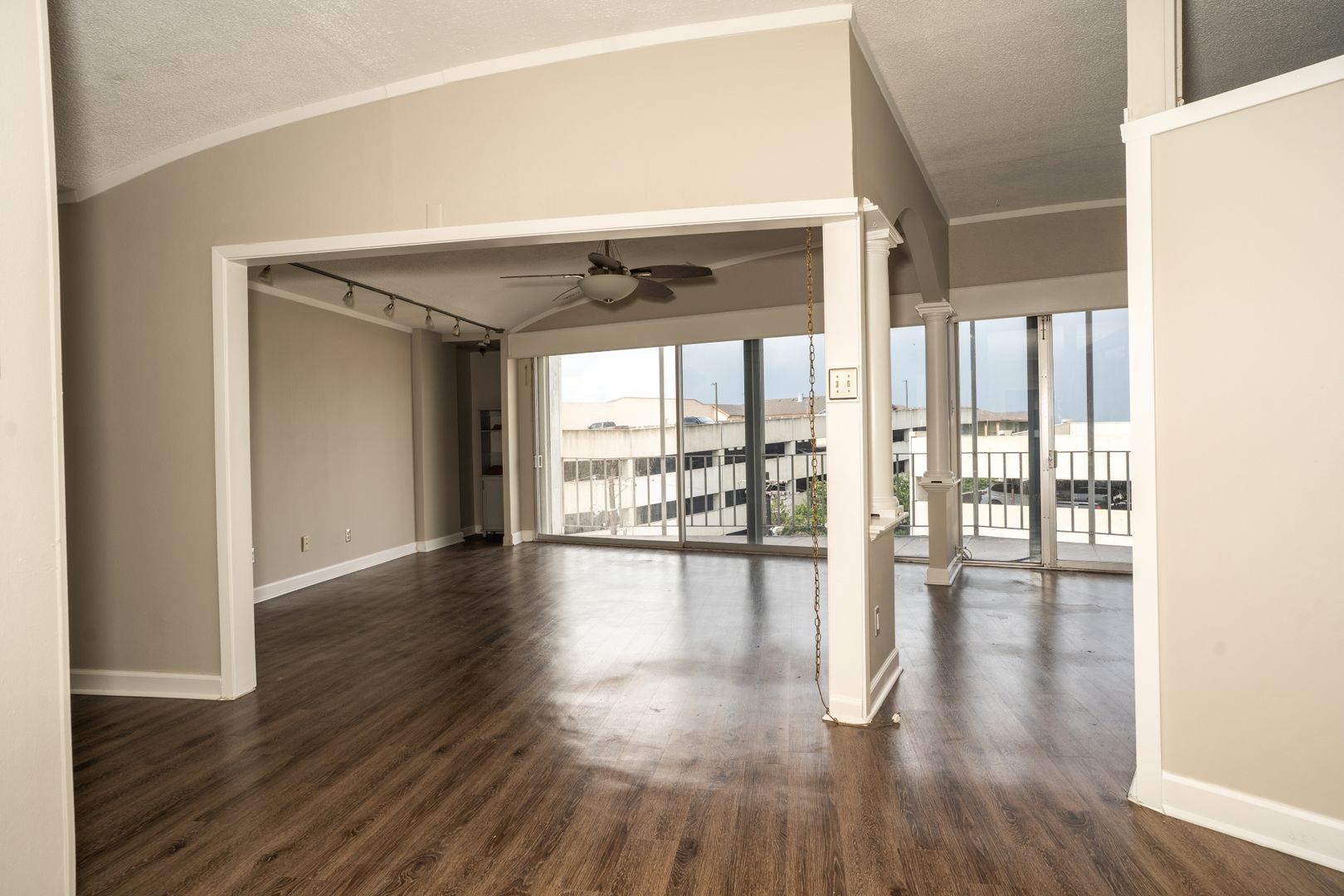823 S Water St APT 5F, Corpus Christi, TX 78401 5 of 12