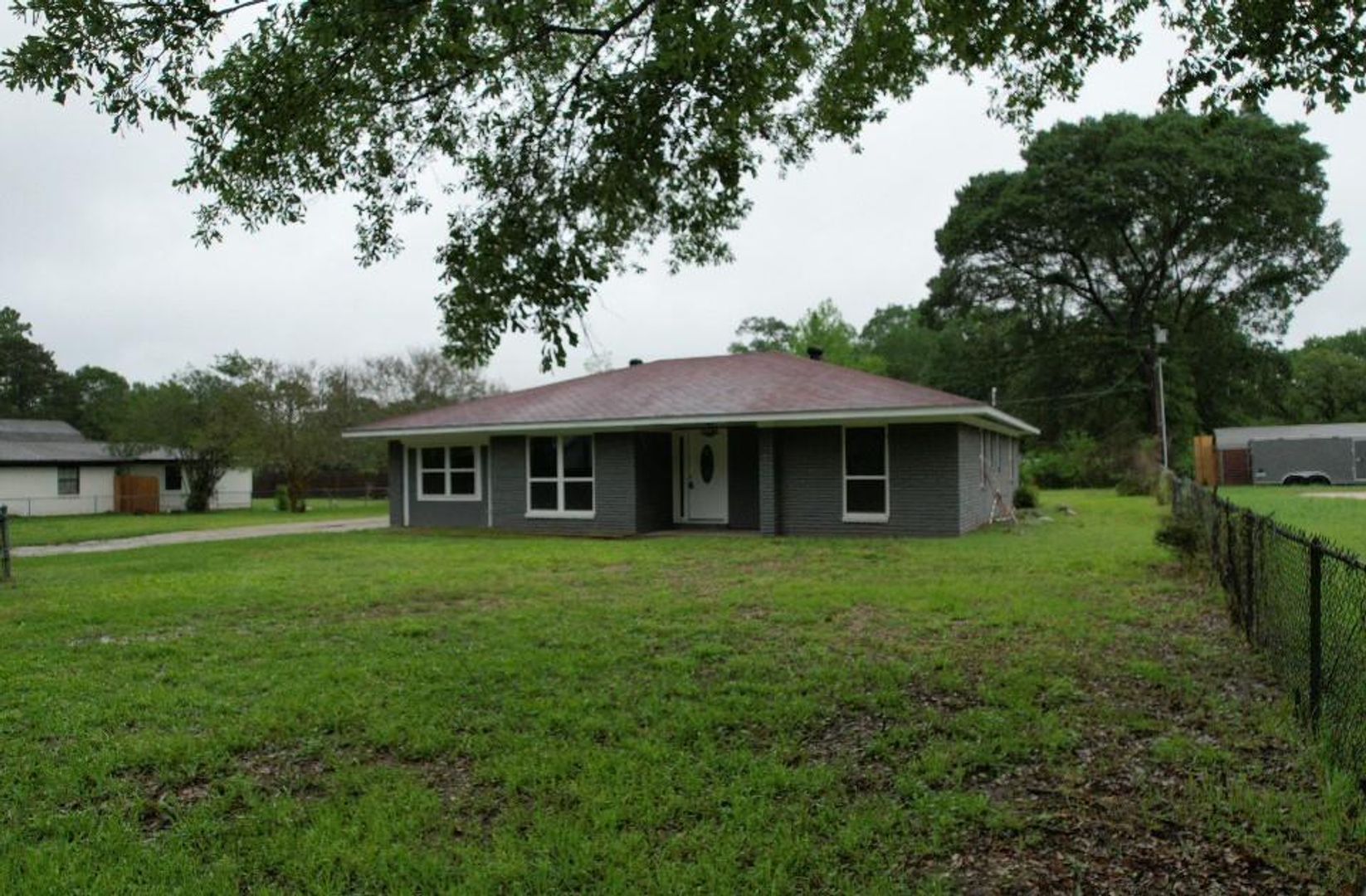 Splendora House: 25373 Goodson Rd