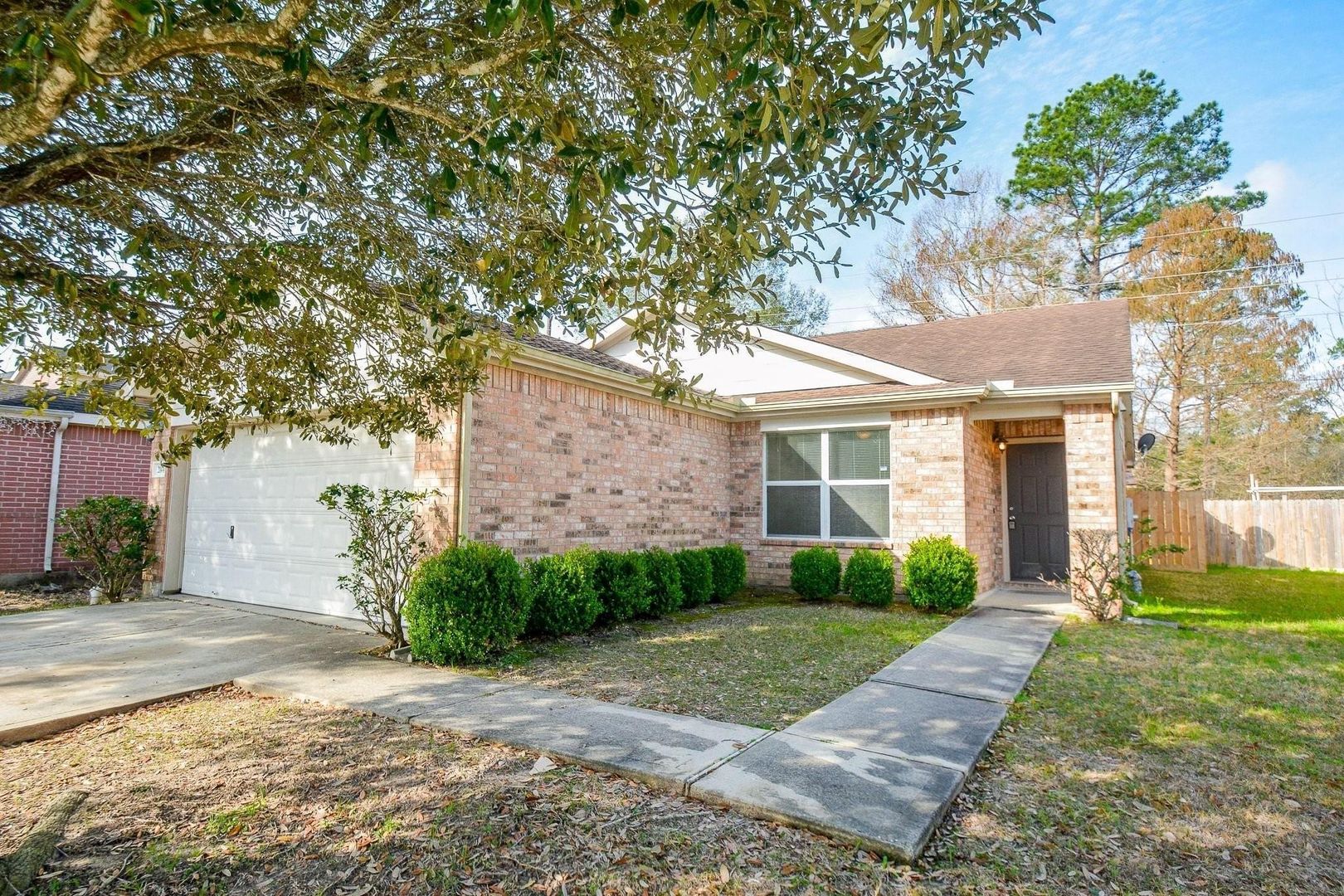 Humble House: 21443 Maple Harvest Lane