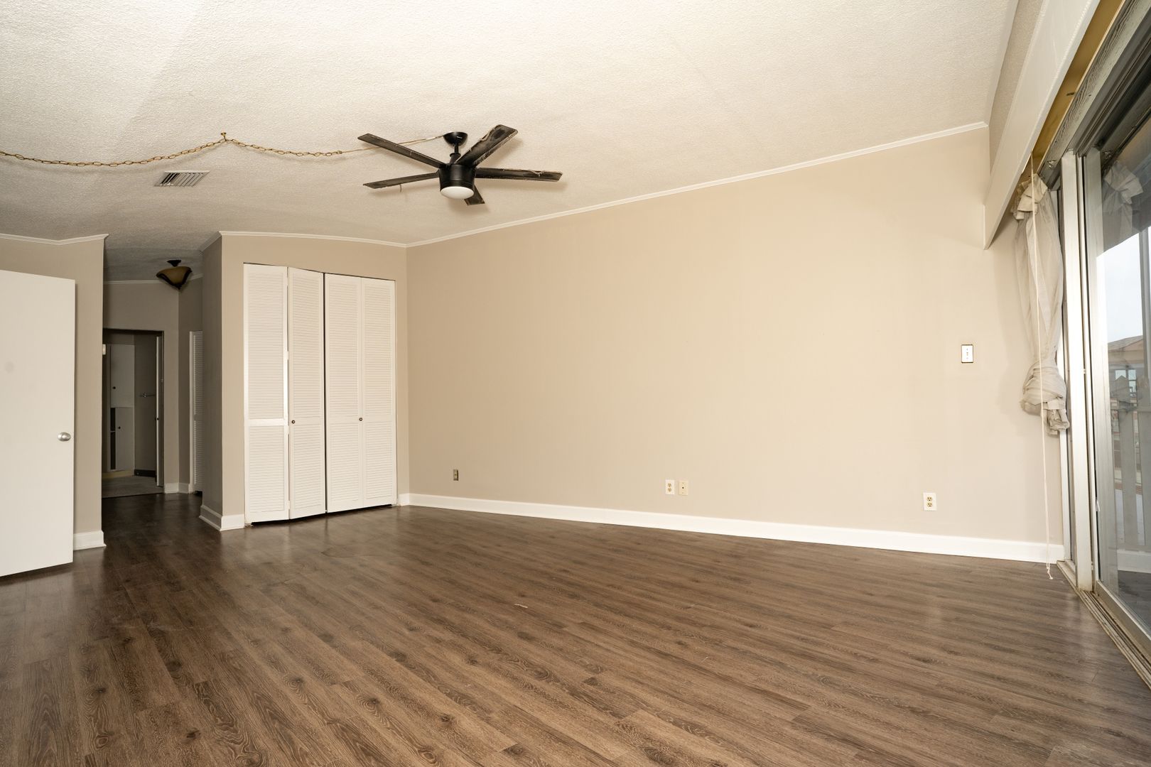 823 S Water St APT 5F, Corpus Christi, TX 78401 4 of 12