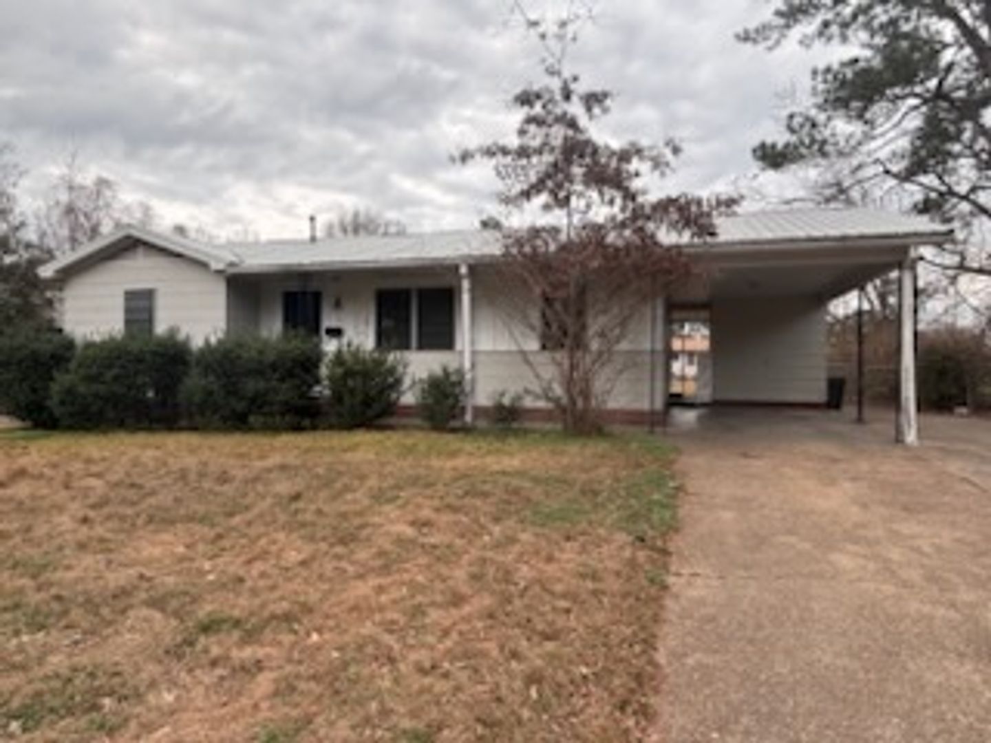 Jackson House: 1612 Maria Drive