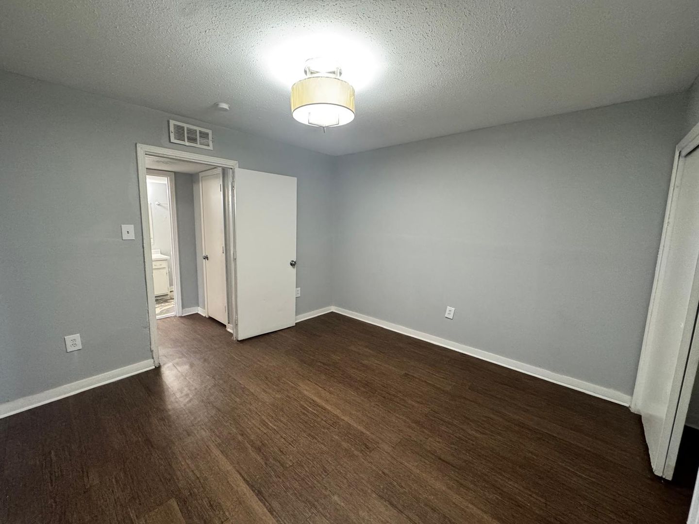 Jackson Apartment: 225 W. McDowell Road