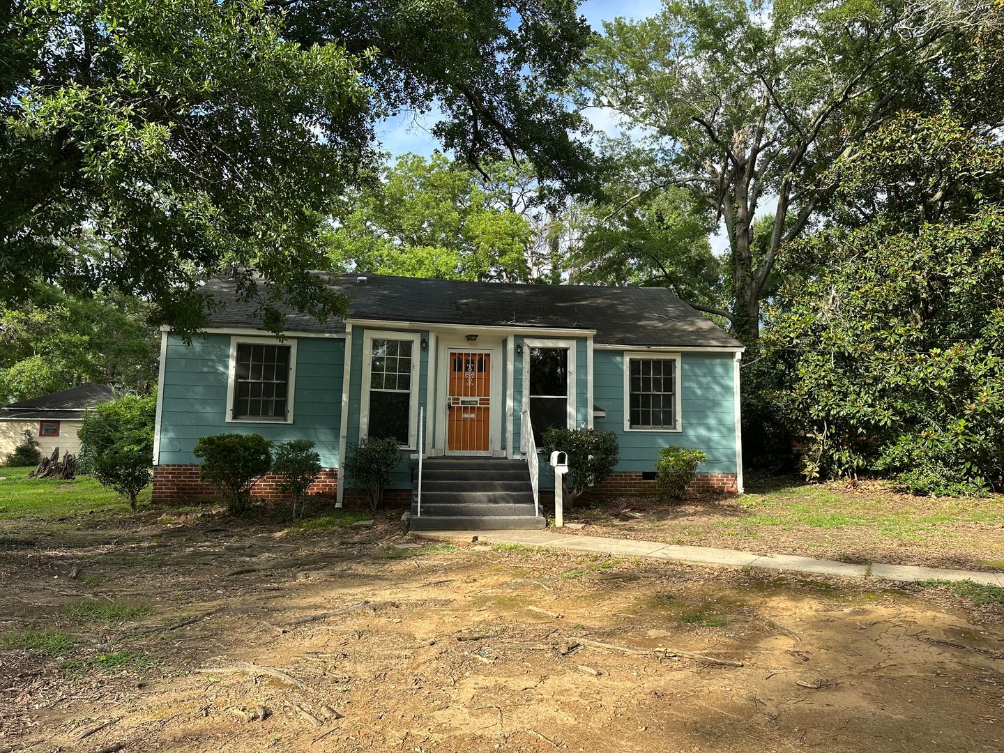 Jackson House: 506 Woodbury Road