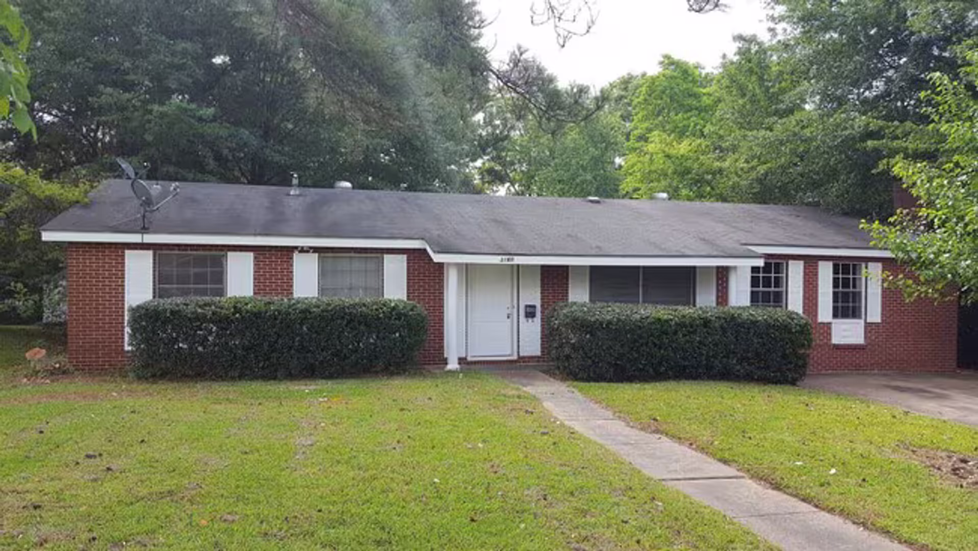 Jackson House: 3160 Bienville Drive