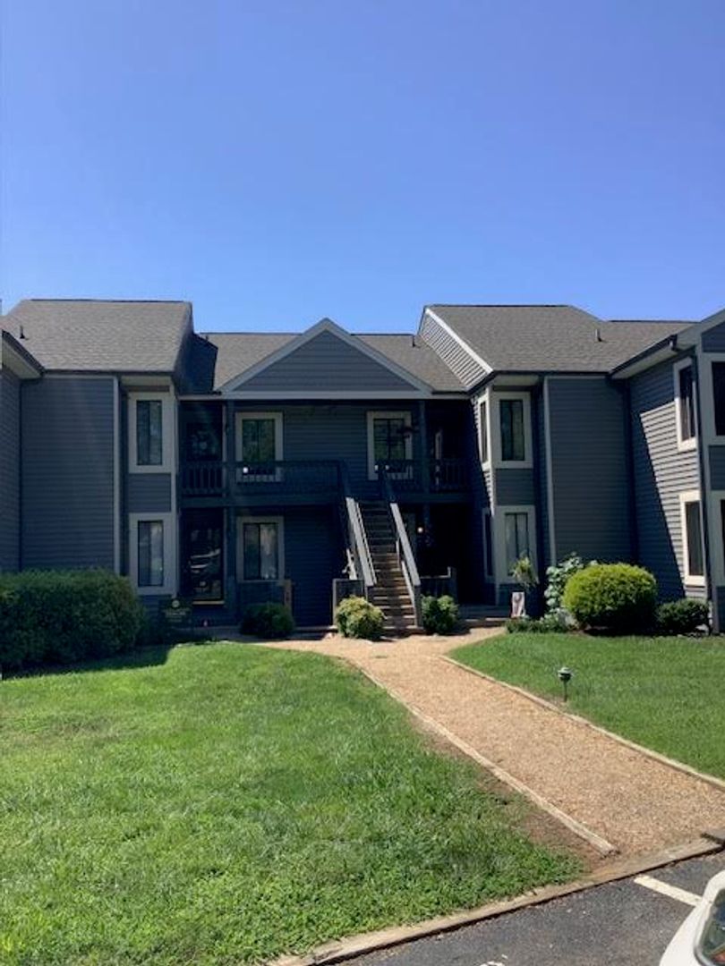 Forest Apartment: 2302 Deer Run