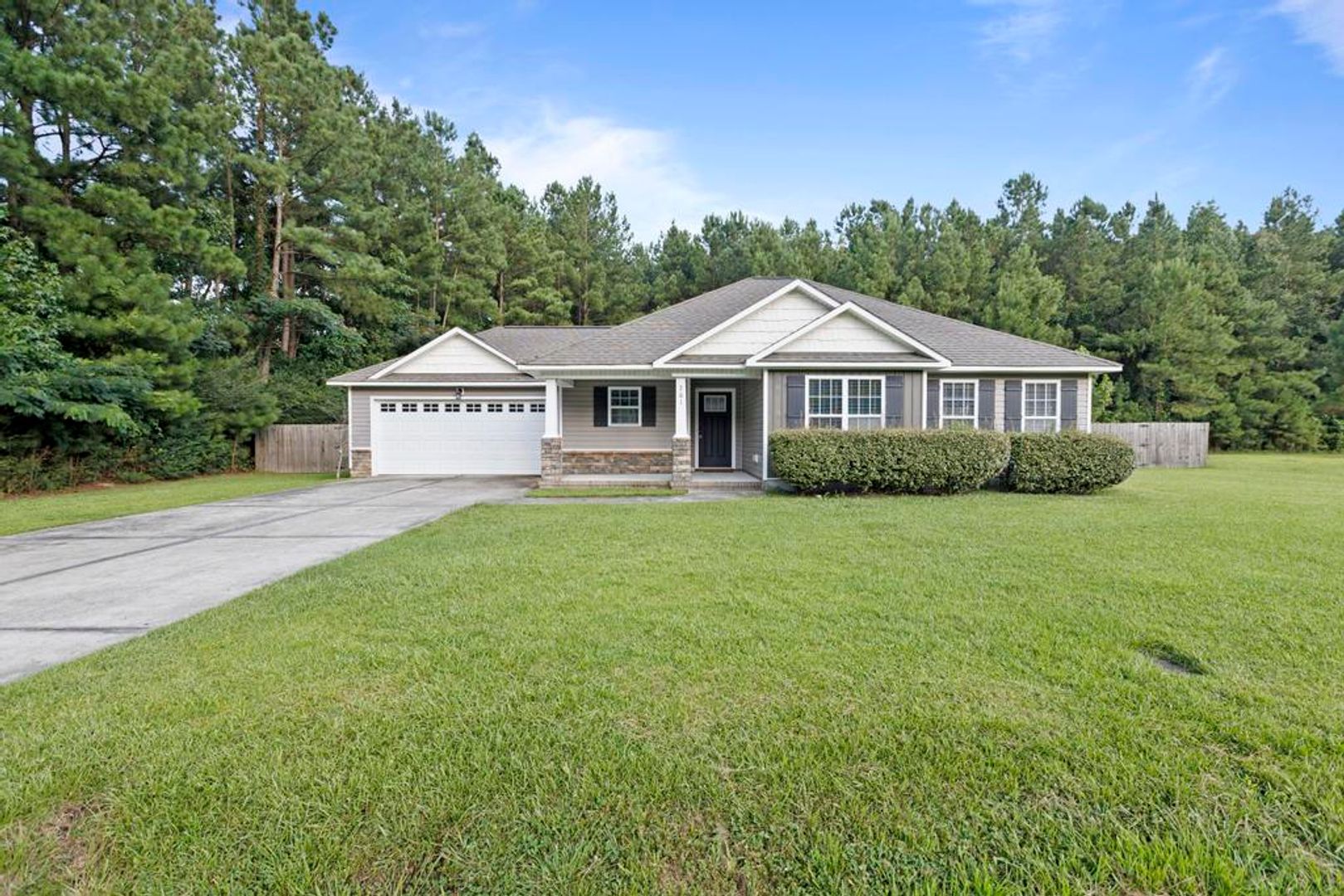 Maysville House: 201 Bell Avenue