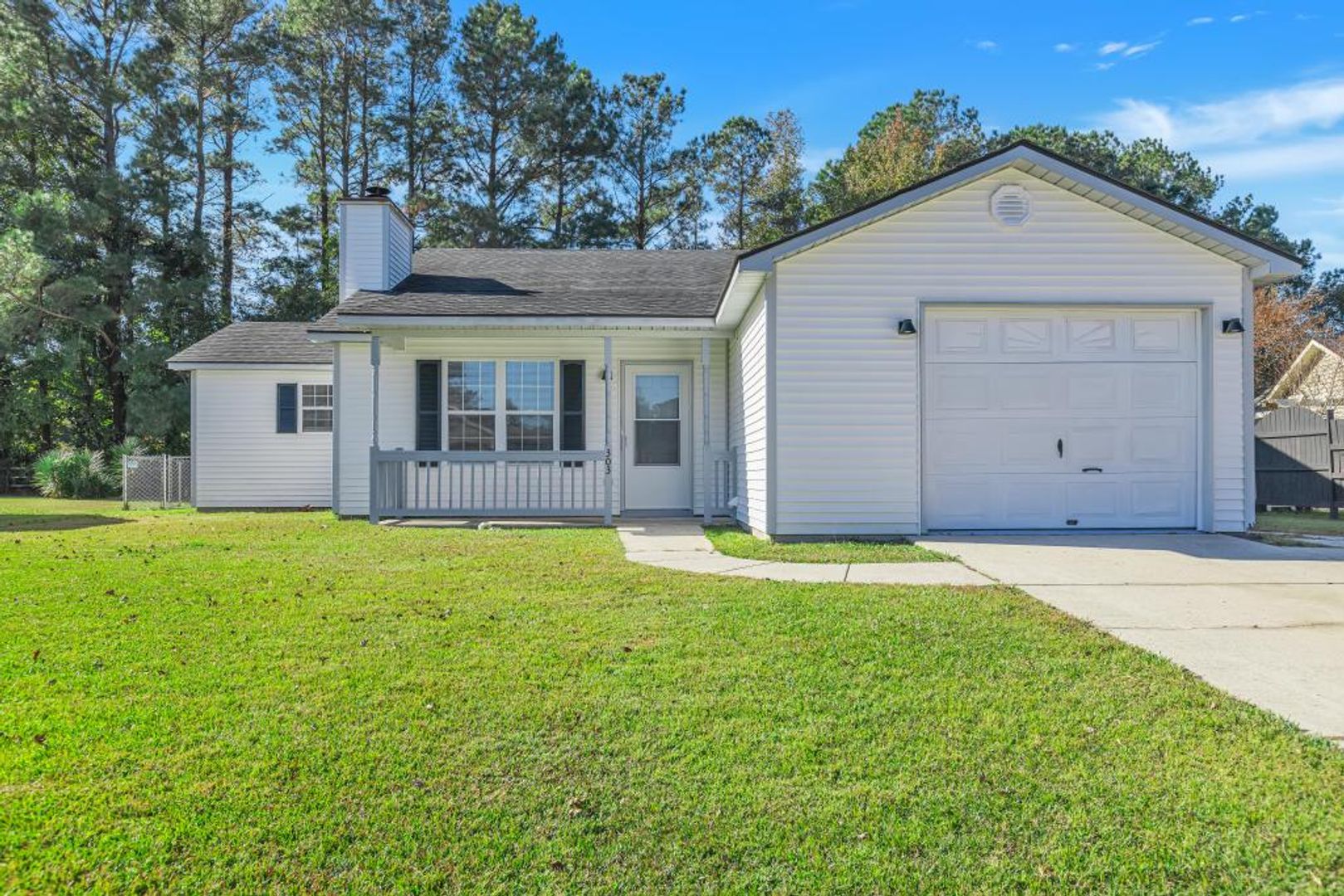 Jacksonville House: 303 Running Road