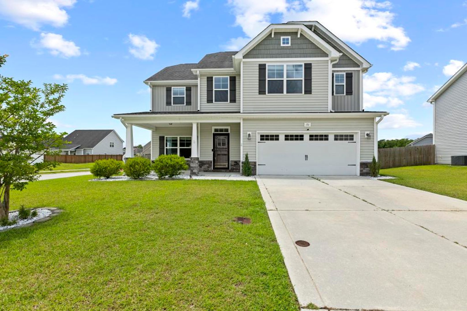 Jacksonville House: 131 Mittams Point Drive