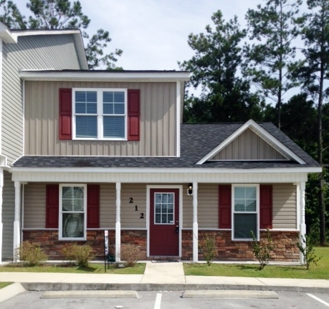Jacksonville Townhome: 212 Caldwell Loop