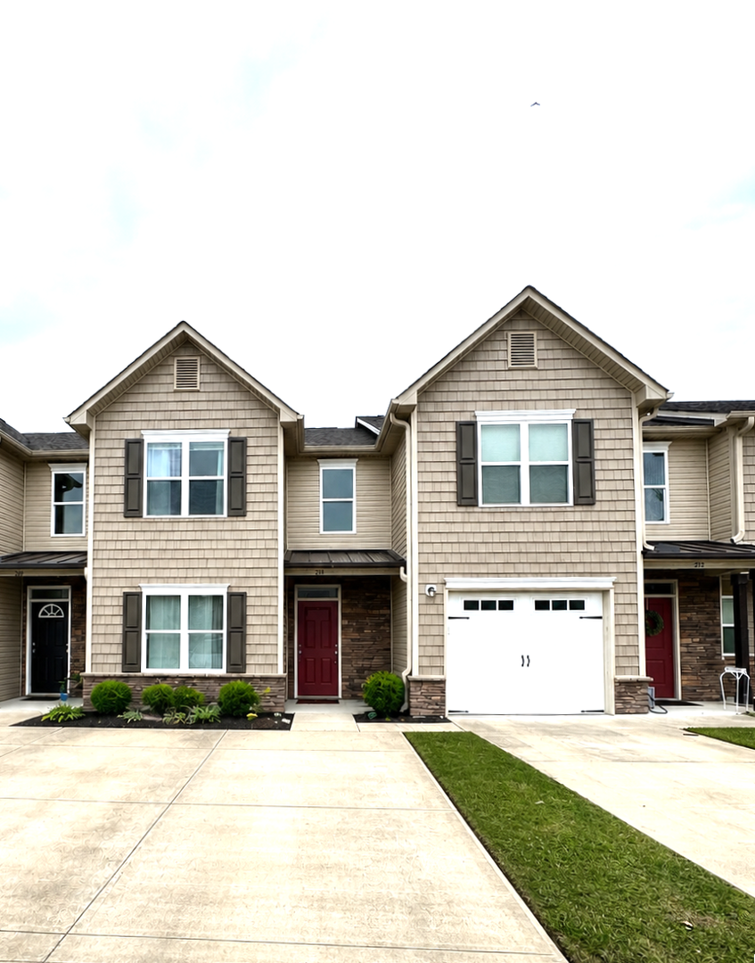 Midway Park Townhome: 214 Boyington Place Road
