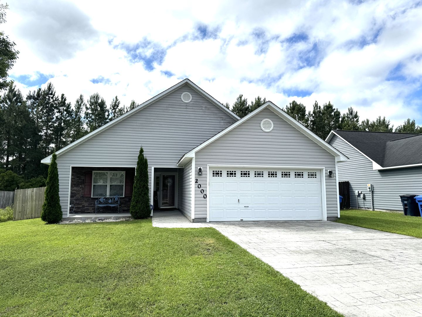 Jacksonville House: 2000 WT Whitehead Drive