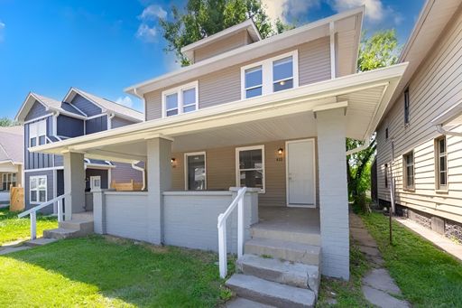 Free 1st Month Rent!.....418 Eastern Ave. / Classic 3 Bed 1 Bath Duplex in Indianapolis – photo 1