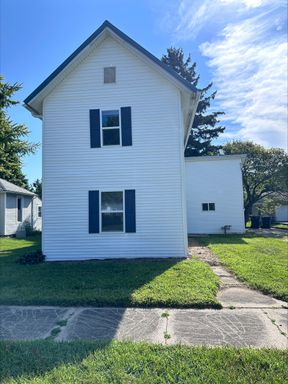 216 S. Academy / Newly Rehabbed 4/1 In Spiceland