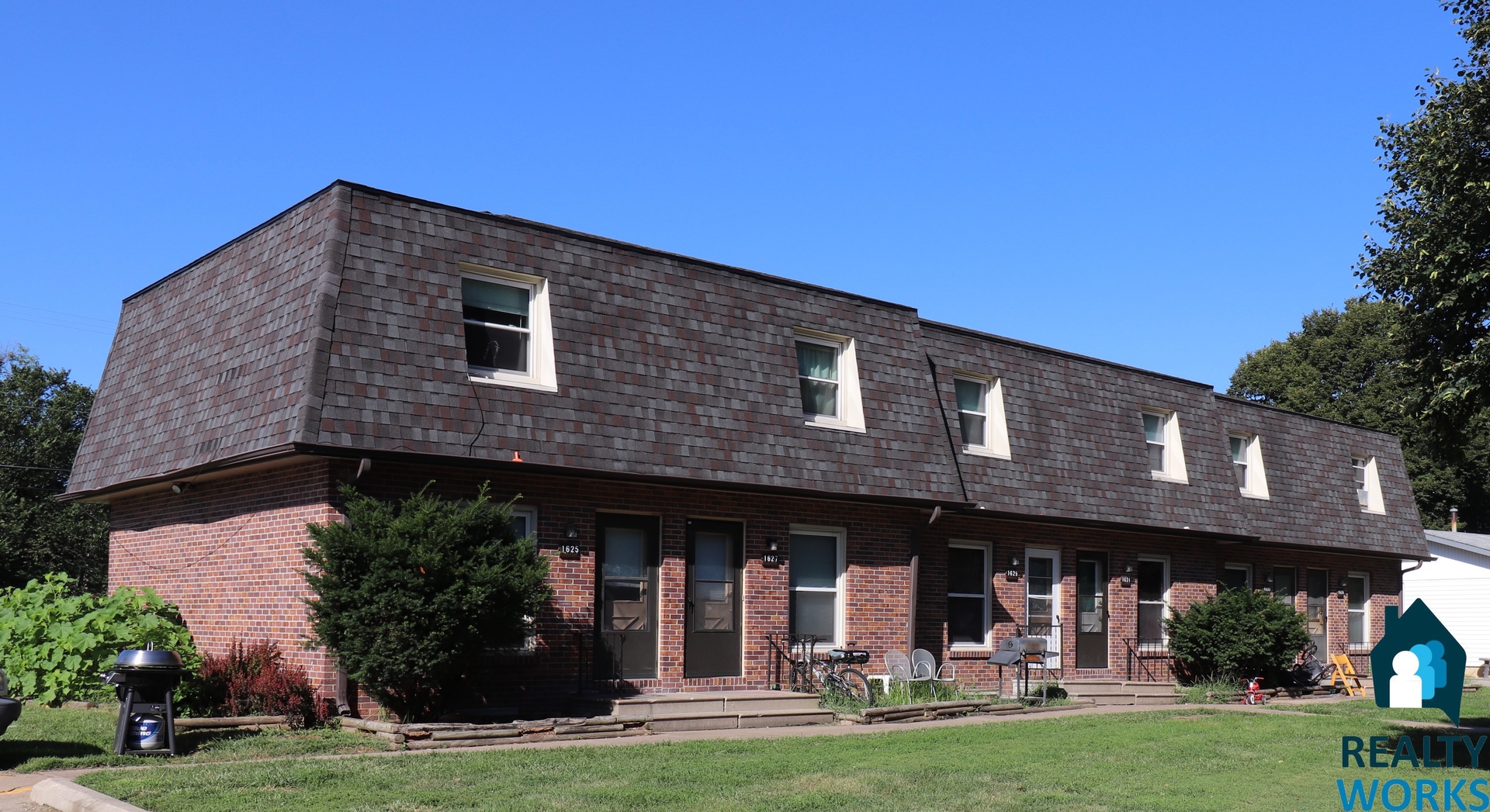 Lincoln Apartment: 1611-1635 Deweese Drive