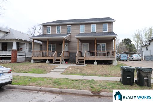 4 Bedroom 2.5 Bath in North Lincoln – photo 1