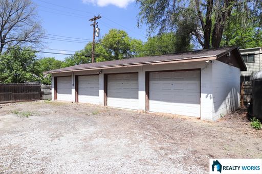 Private Garage Bay for Rent | Storage, Tools, or Work Space