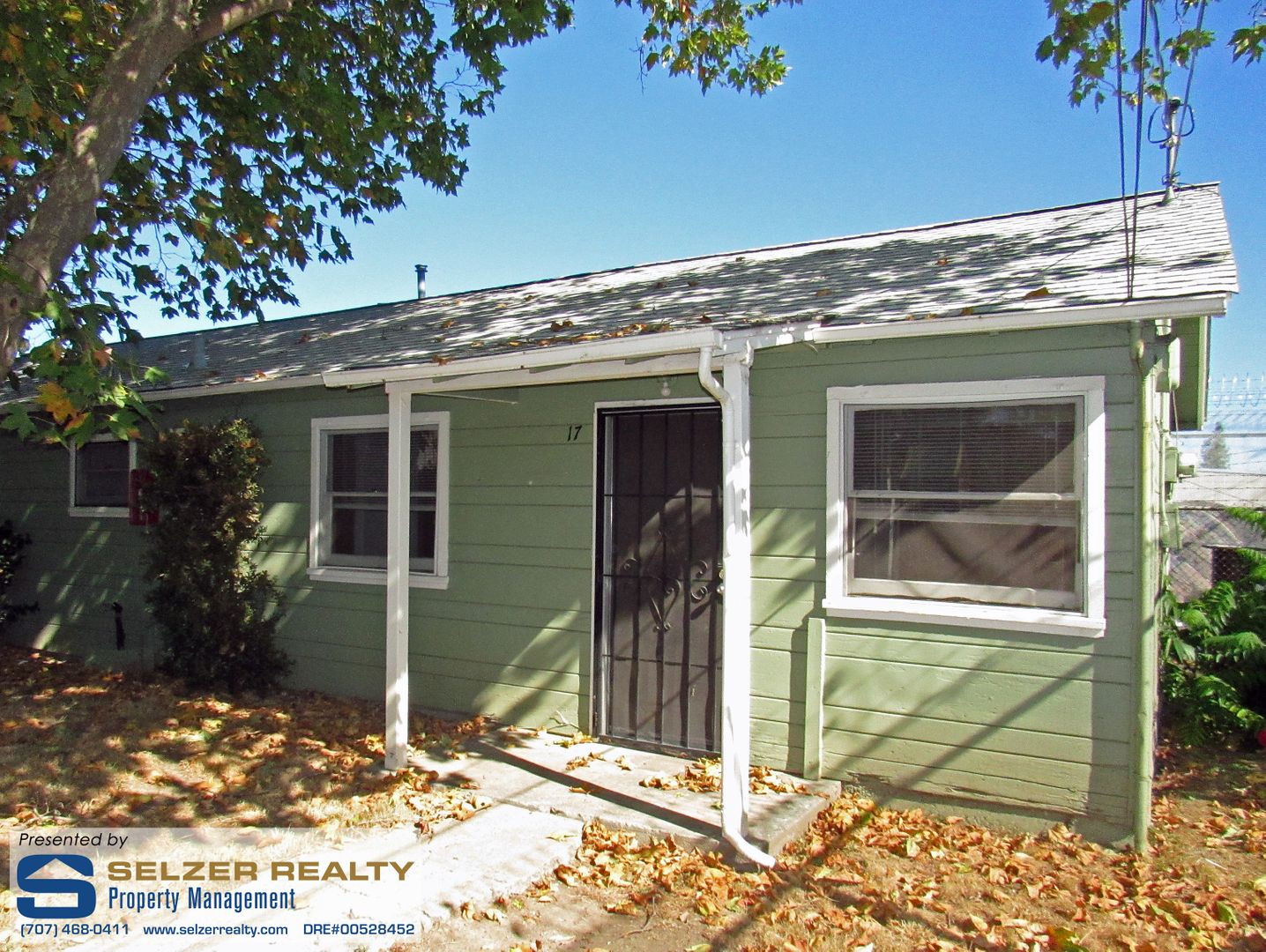 Ukiah Apartment: 2551 N. State St. #1-#17 & 2553