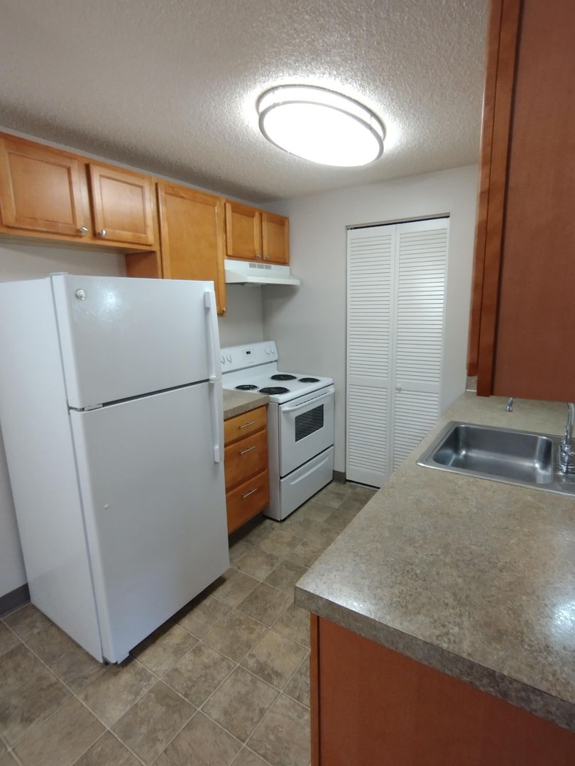 Tualatin Apartment: 19705 SW Boones Ferry Road