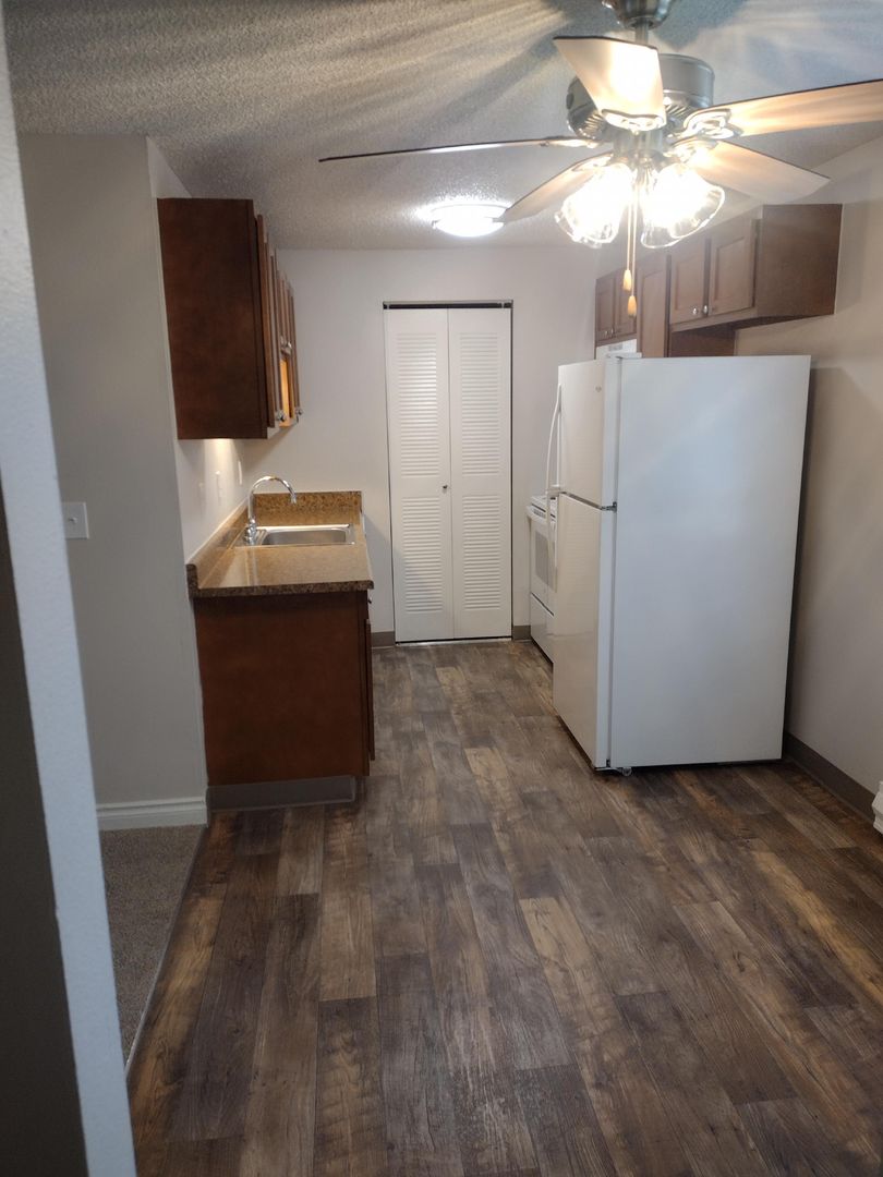 Tualatin Apartment: 19705 SW Boones Ferry Road