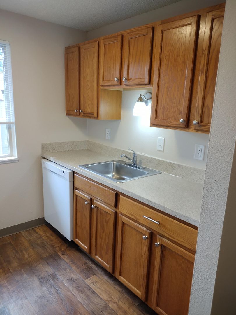 Tualatin Apartment: 19705 SW Boones Ferry Road