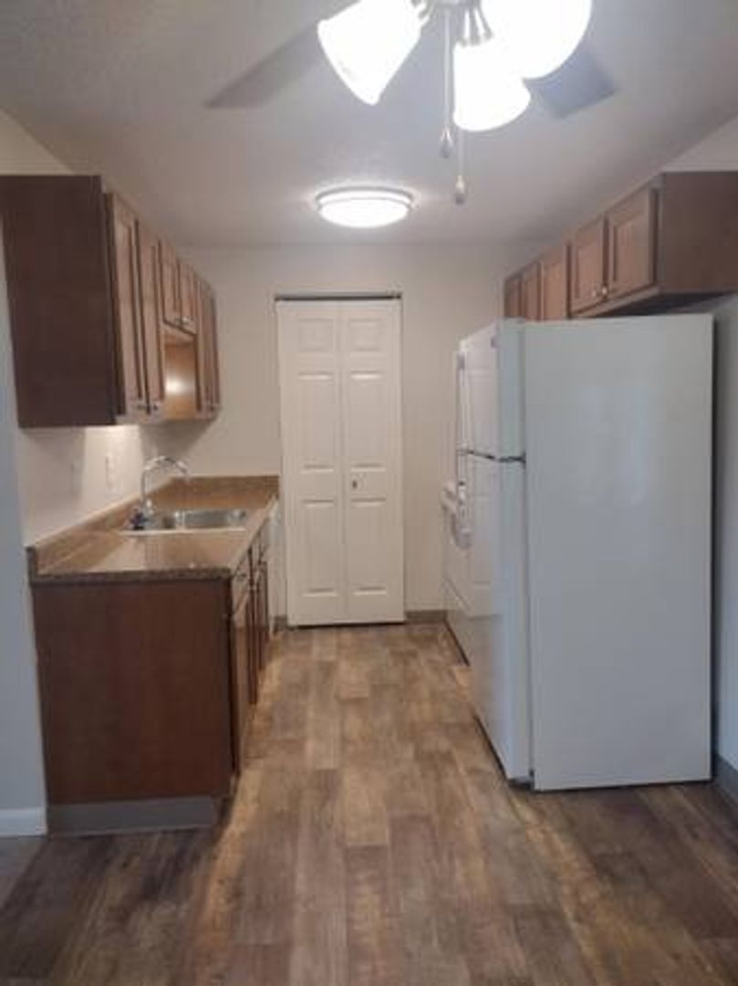 Tualatin Apartment: 19705 SW Boones Ferry Road